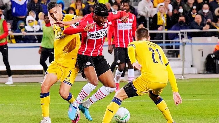 键比赛中的 键比赛中的